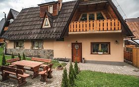 Domek Pod Strzechą 15 osób 7 sypialni 5 łazienek Parking Blisko centrum